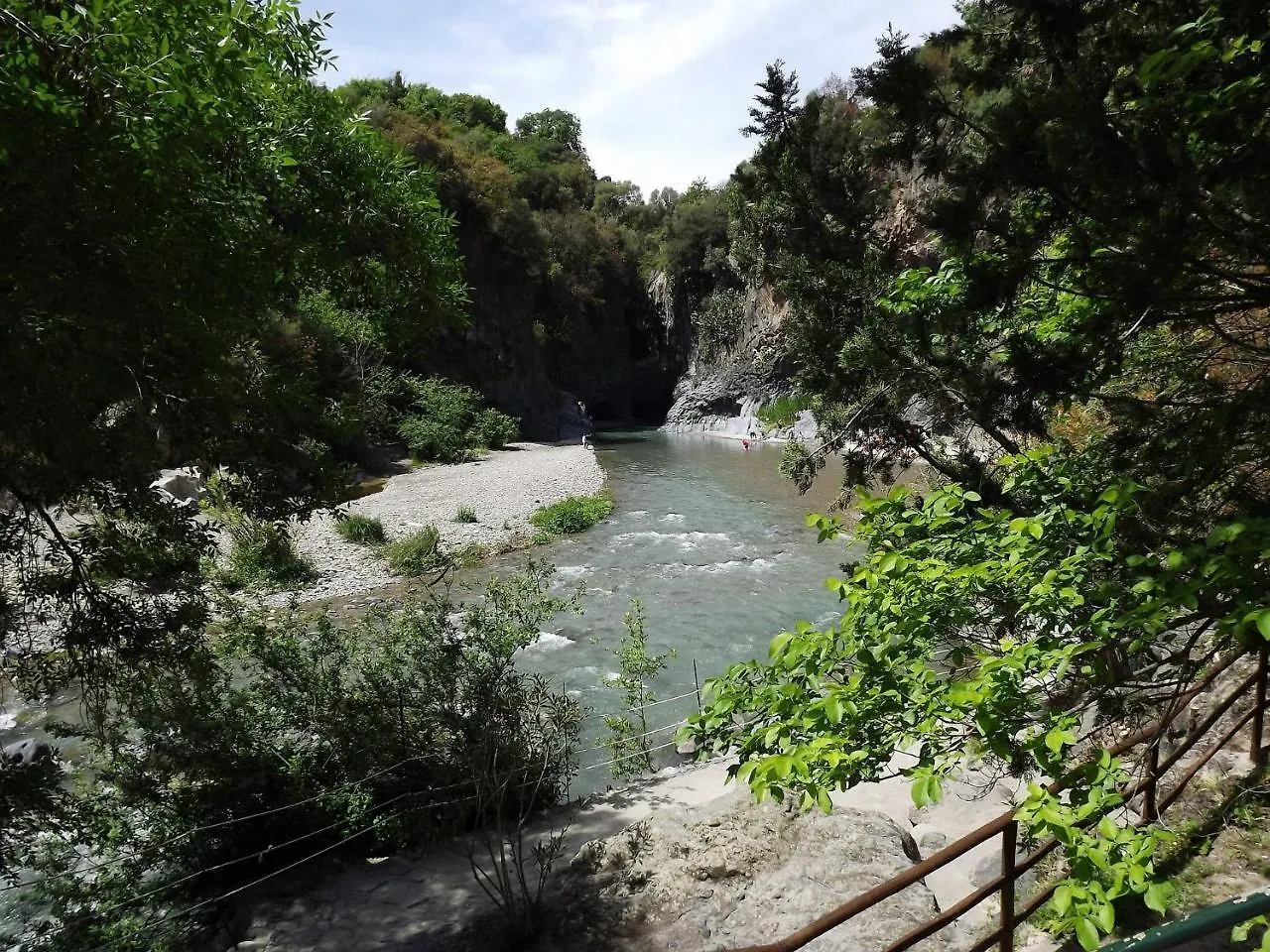 Antica Dimora Caruso contacts